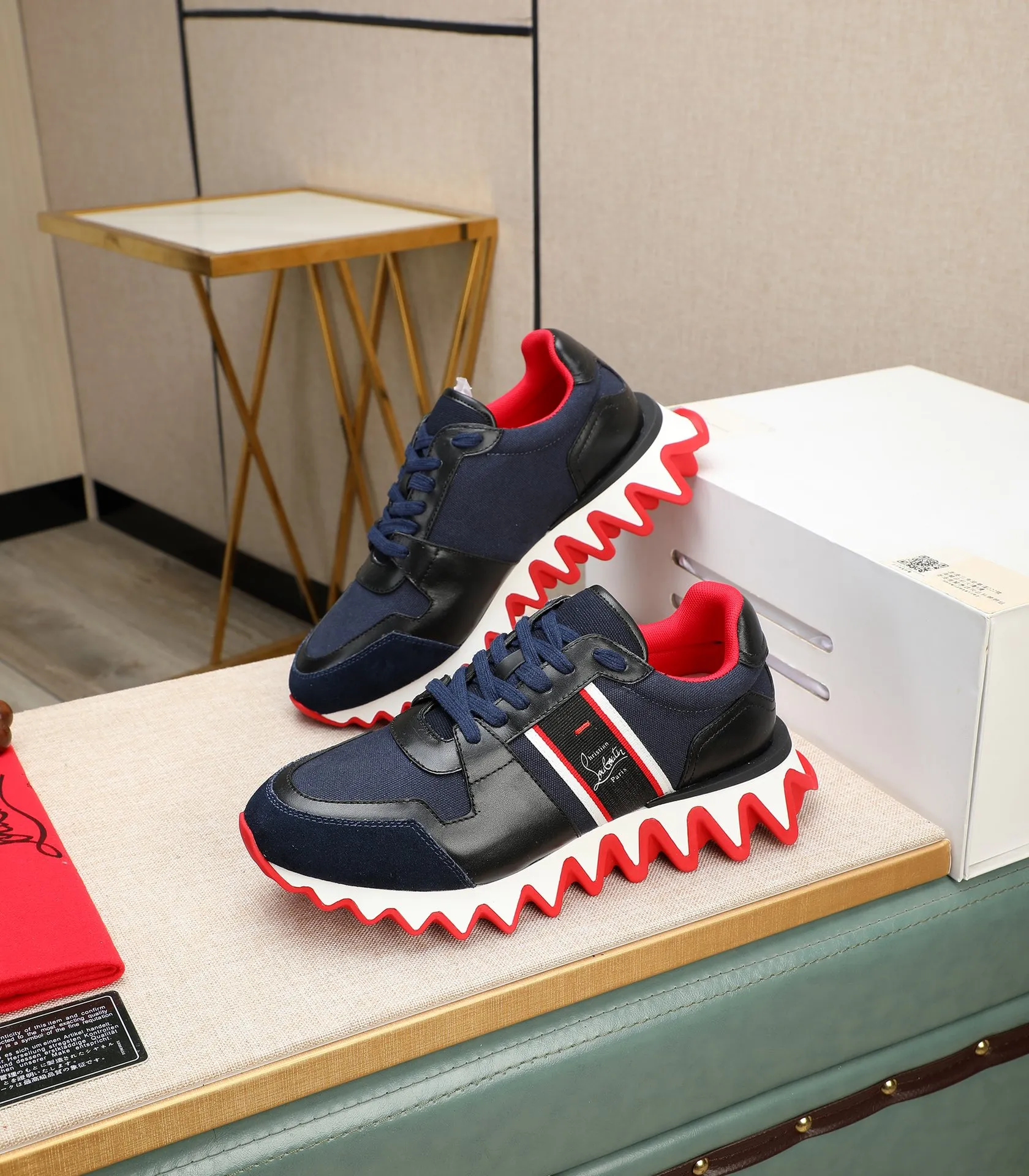 Men's shoes 💰680 (high-end goods) Christian Louboutin (CL red sole shoes) counter series, casual sneakers for couples 📢 📢 📢 Exclusive hot style release 🎈🎈💪 Movable latex feet 👻 Finished outsole line [Proud] 😝Male 38#-46, global supply 😝 [Top version]: Original imported genuine leather upper, top original leather lining, original molded TPU outsole, original 1:1 detail processing, original shoe last,